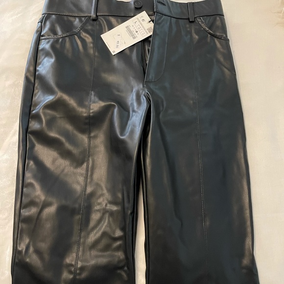 Zara leather pants - Picture 2 of 4